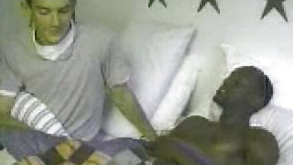 مجموعه ای چشمگیر از عوضی های گرسنه سکس از کون کردی دیک در حال مکیدن خروس ها برای اسپرم