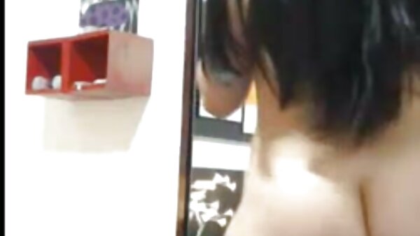 خروس زرق و برق دار و فوق العاده دانلود کلیپ سکسی کردی سخت کننده Aletta Ocean لیسیده می شود و سر می دهد