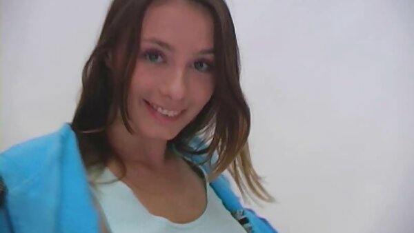 دانشجویان کالج ورونیکا ویلیس آلکسیس بلو در مهمانی خروس‌ها را می‌مکد دانلود فیلم سکسی کردی