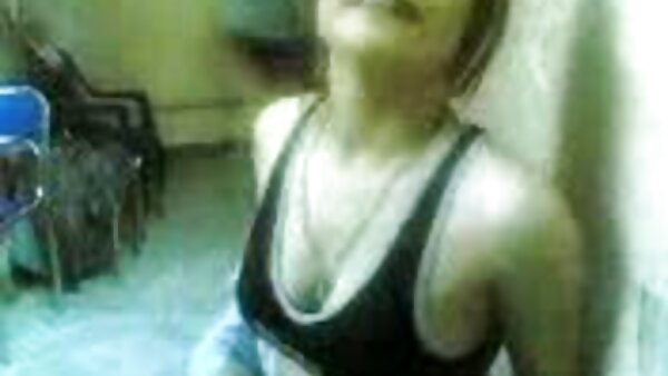 بلوندهای شبیه سگس کوردی به هم با تیپ‌های شیرین در مورد سه نفره MFF غمگین هستند