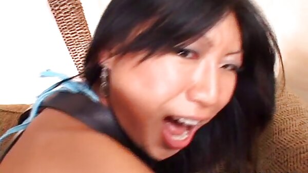 عزیزم جذاب با فرم بدن خیره کننده است که فلم سکس کوردی میخکوب سبک مبلغ سخت است