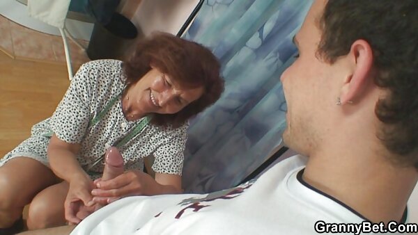 اولیویا سکسی و داغ پذیرفت که فیلم سکسی کردی پورن بسازد